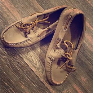 Like New Sherry Top Sliders Sz 7M ⛵️